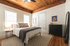 Hus | 2 sovrum, strykjärn/strykbräda och internet