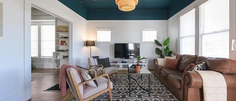 Talo | 2 makuuhuonetta, silitysrauta/-lauta, internet