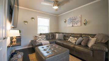 3 habitaciones, tabla de planchar con plancha y internet