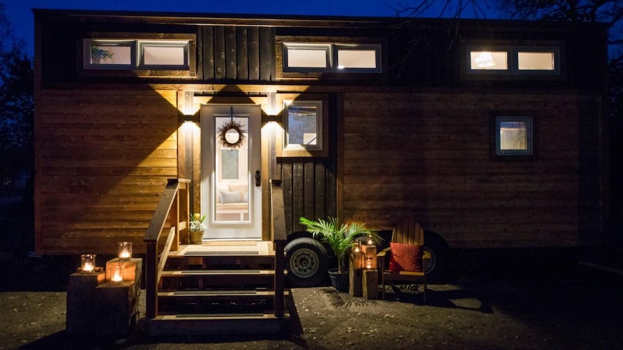 Montana Escape Tiny House in Waco 12 min to Magnolia and Baylor