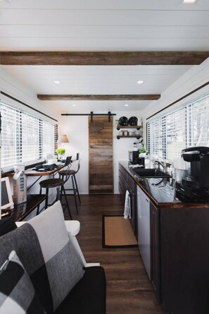 Apartment | 1 bedroom, iron/ironing board, Internet - The Classic Tiny Cargohome 12 min to Magnolia Silos Baylor (Waco)