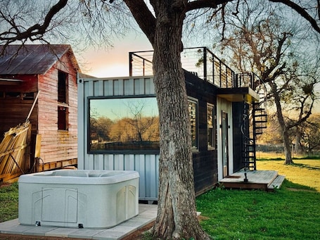 House | 1 bedroom, iron/ironing board, Internet