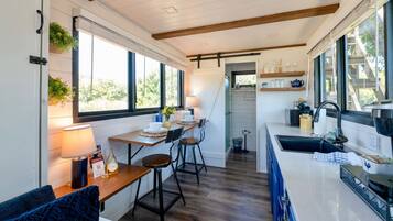 套房 | 1 間睡房、熨斗/熨衫板、互聯網