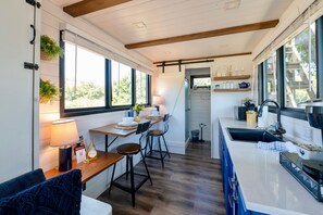 套房 | 1 多间卧室、熨斗/熨衣板、高速上网