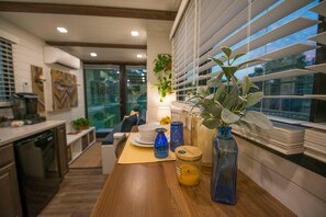 套房 | 1 多间卧室、熨斗/熨衣板、高速上网