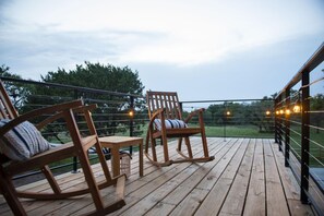 House - The Bluebonnet- Container Home Country Setting Near Waco Attractions (Waco)