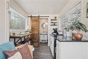 House | 1 bedroom, iron/ironing board, Internet - New The Desert Escape-cozy Container Home (Fredericksburg)