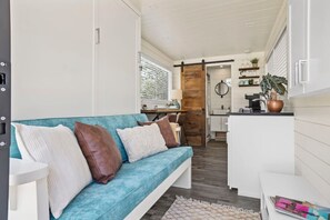 House | 1 bedroom, iron/ironing board, Internet - New The Desert Escape-cozy Container Home (Fredericksburg)