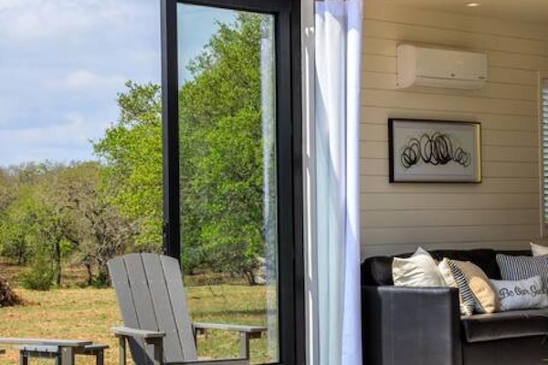 House | 1 bedroom, iron/ironing board, Internet