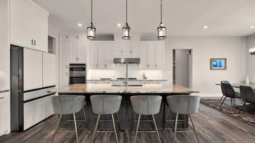 Casa | 3 habitaciones, tabla de planchar con plancha y internet