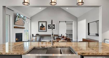 New Luxury Texas Farmhouse