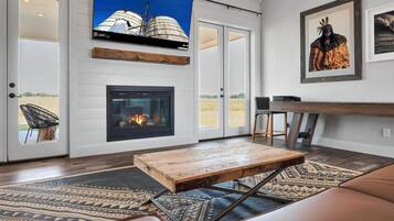 House | 3 bedrooms, iron/ironing board, Internet