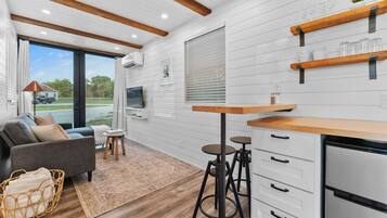 House | 2 bedrooms, Internet