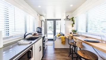 1 bedroom, Internet