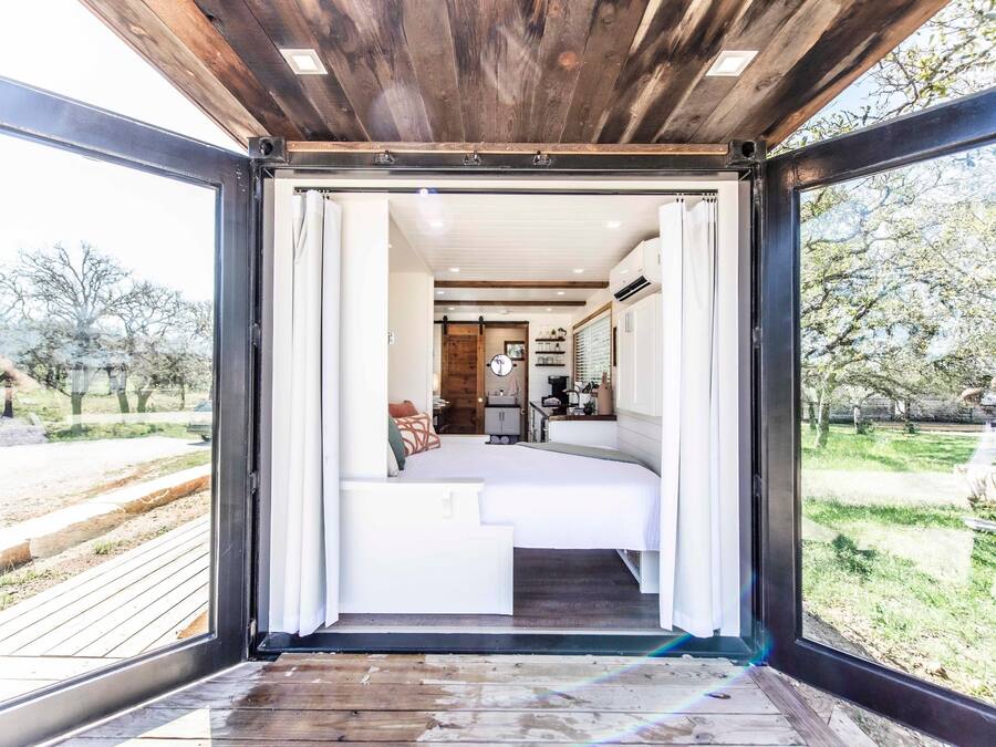 1 bedroom, iron/ironing board