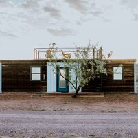 1 habitación, tabla de planchar con plancha y acceso a internet 