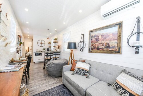 New Luxury Shipping Container