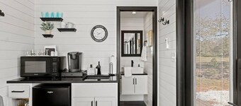 New Wilderness Hideout-cozy Container Home