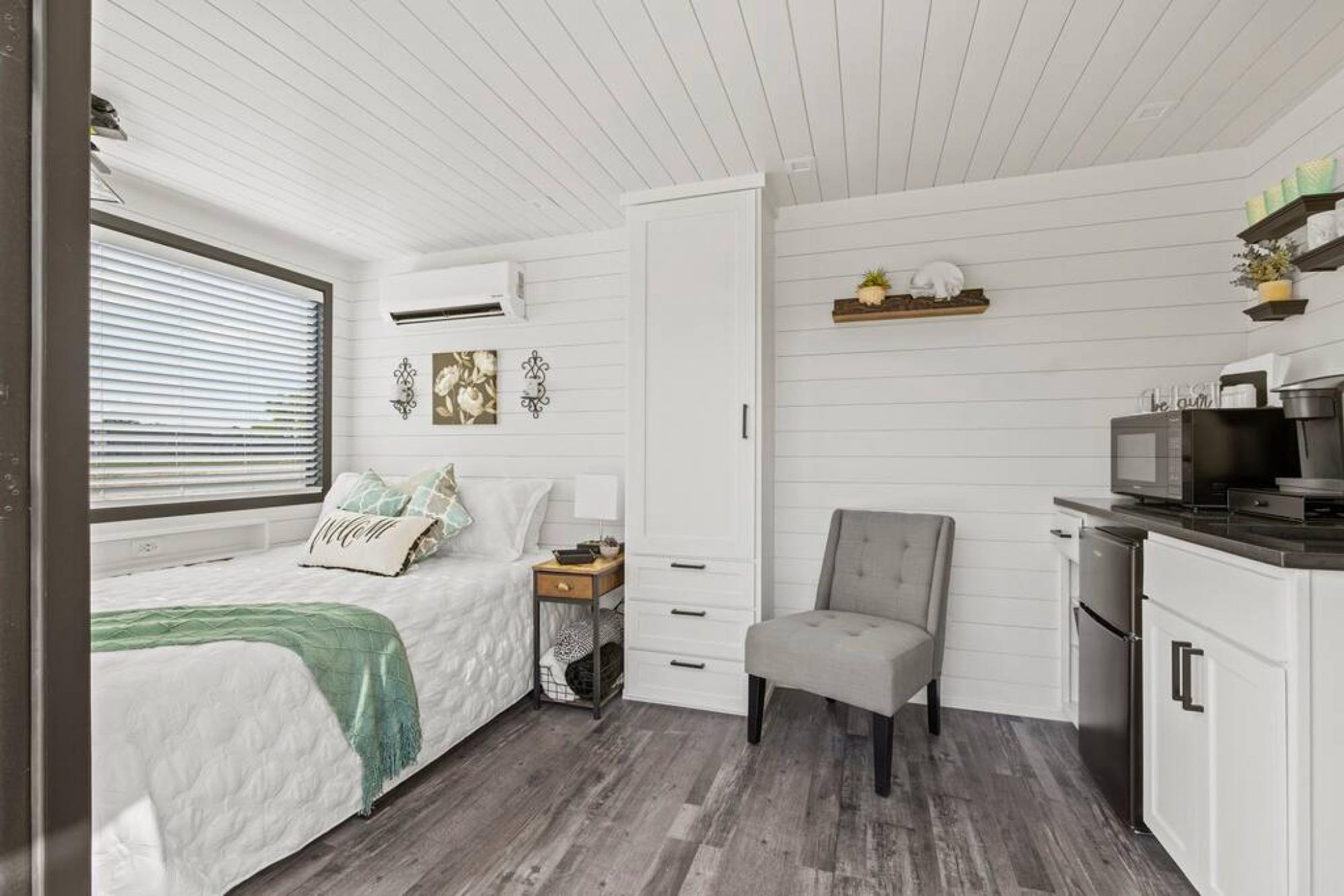 House | 1 bedroom, iron/ironing board, Internet