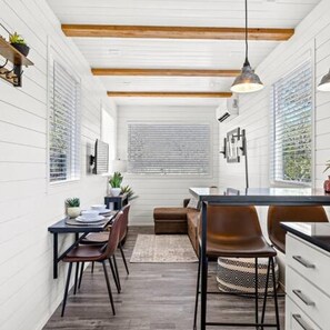 House - New The Texas Longhorn-luxury Container Home (Fredericksburg)