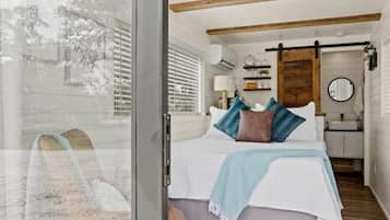House | 1 bedroom, iron/ironing board, Internet