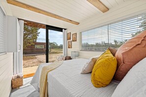 House | 1 bedroom, iron/ironing board, Internet