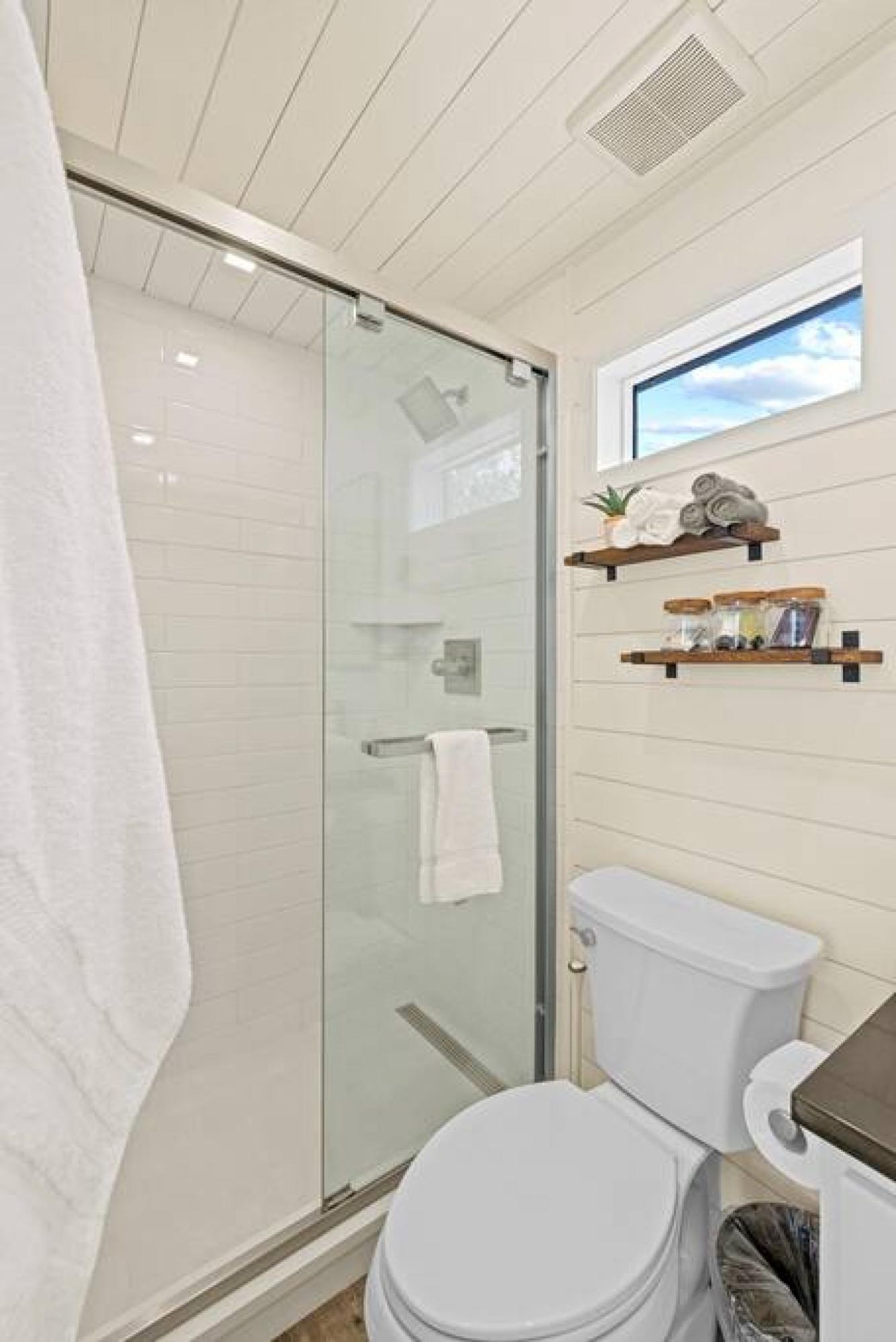 House | 1 bedroom, iron/ironing board, Internet
