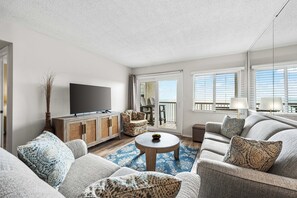 Fernseher, DVD-Player, Videothek