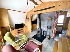 Télévision, cheminée