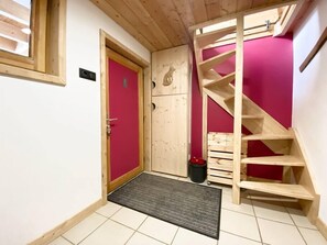 Interior - Chalet Insolite, Cocooning, Poêle à Bois et ski (Prémanon)