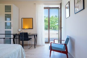 3 quartos, ferros/tábuas de passar roupa, Wi-Fi, roupa de cama