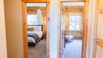 4 habitaciones, escritorio, tabla de planchar con plancha y wifi gratis