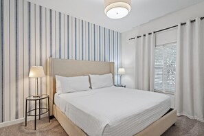 4 habitaciones, tabla de planchar con plancha y cuna de viaje