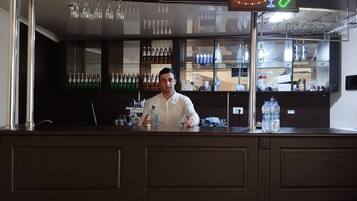 Bar (en el alojamiento)