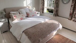 2 chambres, espace de travail pour ordinateur portable, draps fournis