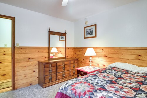 Lakefront Bemidji Getaway w/ Community Beach!