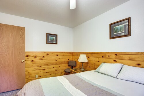 Lakefront Bemidji Getaway w/ Community Beach!