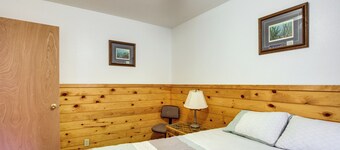 Lakefront Bemidji Getaway w/ Community Beach!
