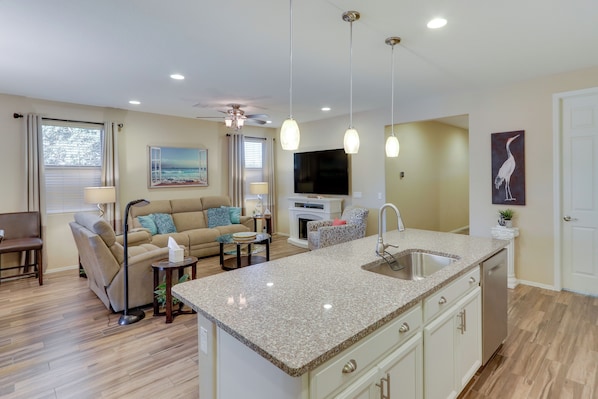 Interior - Mesa Oasis w/ Heated Pool, Hot Tub, & Grill! (Mesa)