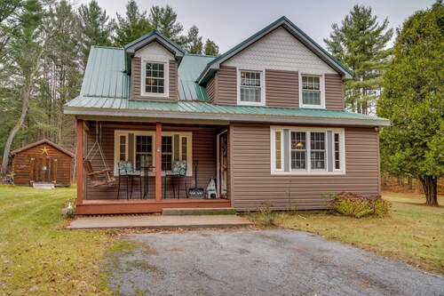 Greig Getaway Near Brantingham Lake & Ski Resort