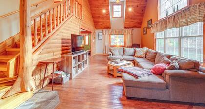 Greig Getaway Near Brantingham Lake & Ski Resort