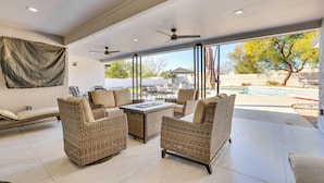 บ้านพัก (4 Bedrooms) | ภายใน