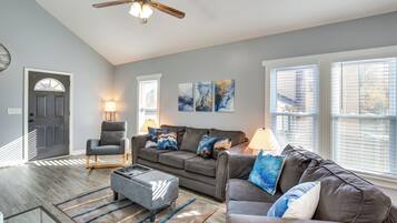 House (2 Bedrooms) | Interior