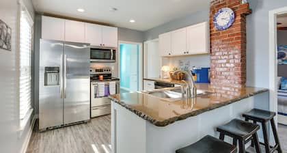 Charming Missouri Home < 1 Mi to Katy Trail!