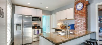 Charming Missouri Home < 1 Mi to Katy Trail!