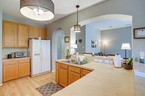 Interior - Humble Home w/ Game Room, Near Deerbrook Mall! (Kingwood)