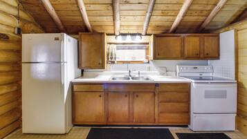 Apartment (0 Bedroom) | Interior