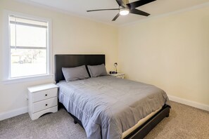 House (3 Bedrooms) | Interior - Updated Comanche Home w/ Country Views! (Comanche)