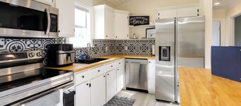 Updated Comanche Home w/ Country Views!