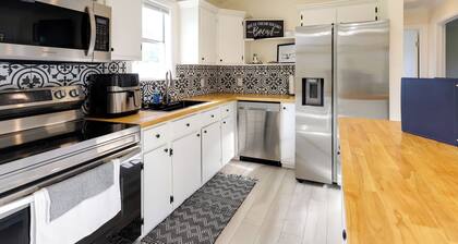 Updated Comanche Home w/ Country Views!